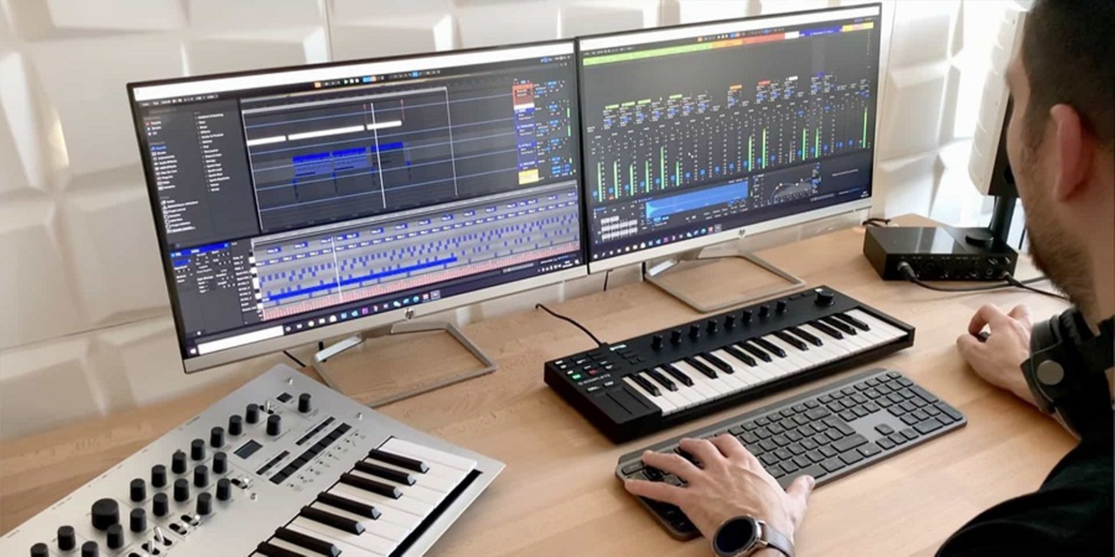 DÉCOUVERTE DE LA M.A.O. : APPRENDS À TRAVAILLER AVEC LOGIC PRO ET ABLETON LIVE • La Souris Verte la souris verte ateliers formations illustration decouverte de la musique assistee par ordinateur 1 1721979469 57